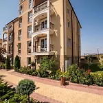 Hotel apartamentowy Macon Wellness &