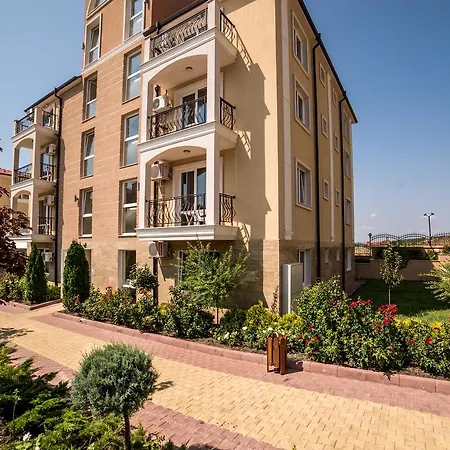 Apartahotel Macon Wellness &
